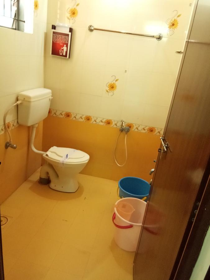 Hotel Anandkrishna Residency Guruvāyūr Esterno foto