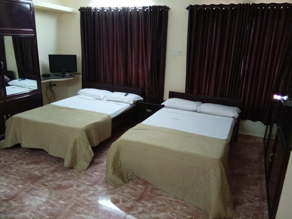 Hotel Anandkrishna Residency Guruvāyūr Esterno foto