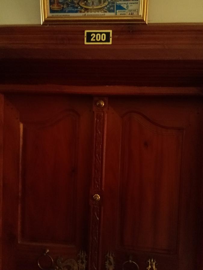 Hotel Anandkrishna Residency Guruvāyūr Esterno foto